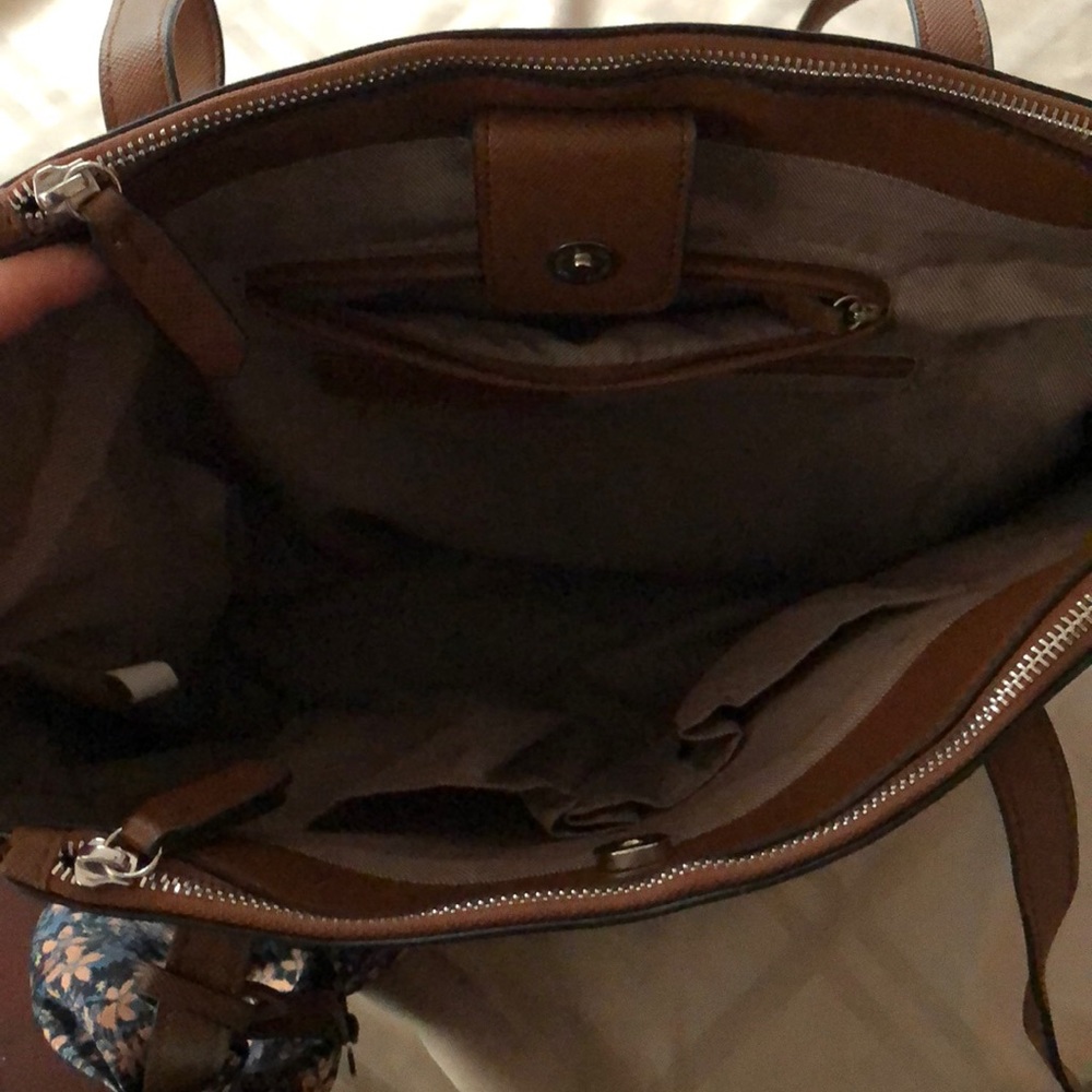 Handbag - Picture 4 of 5